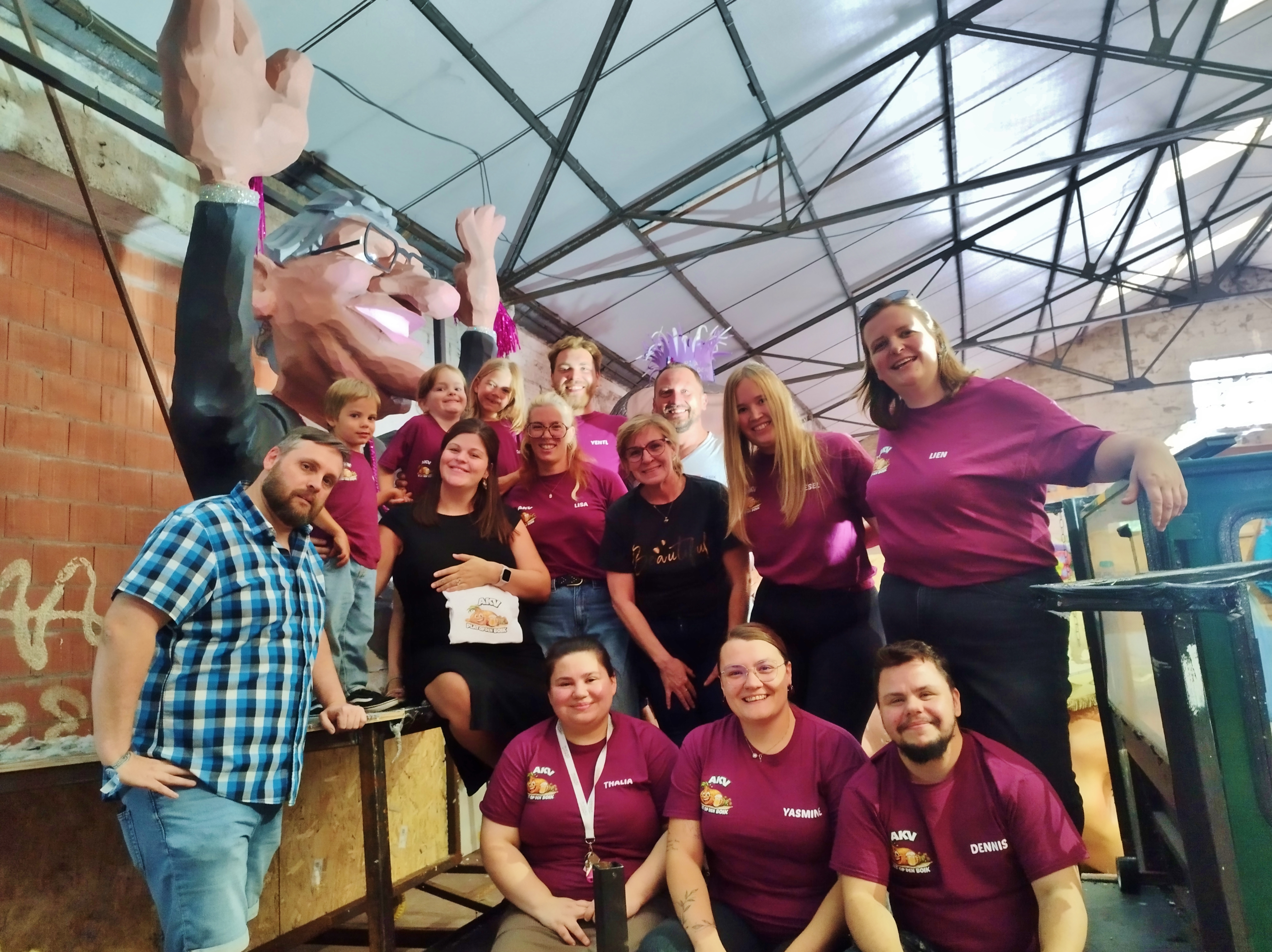 Aalst Carnaval 2027 - 97e Stoet verwelkomt AKV Plat Op Den Boik!