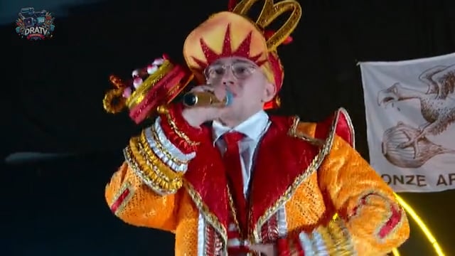 Campagnebal Milan: 'Ik Trek Mèn Staate Schoenen Oon'!